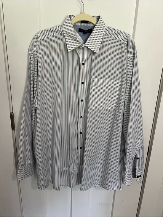 Tommy Hilfiger Other - Tommy Hilfiger Stripe Dress Shirt